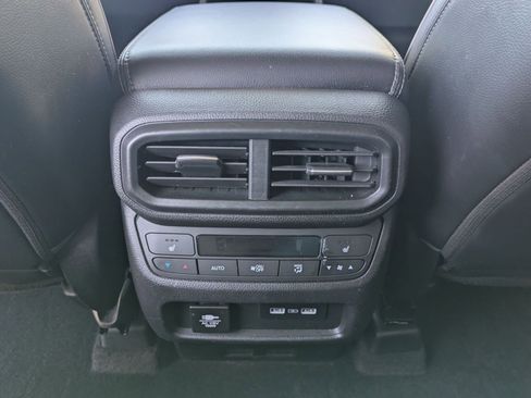 Used 2023 Honda Pilot Elite image 22