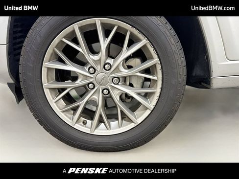 Used 2022 Jeep Grand Cherokee Summit w/ Adv Protech Group IV AWD/4WD image 9