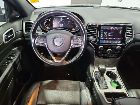 Used 2019 Jeep Grand Cherokee Altitude RWD image 14