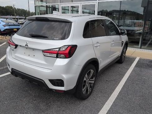 Used 2024 Mitsubishi Outlander Sport ES AWD/4WD image 9