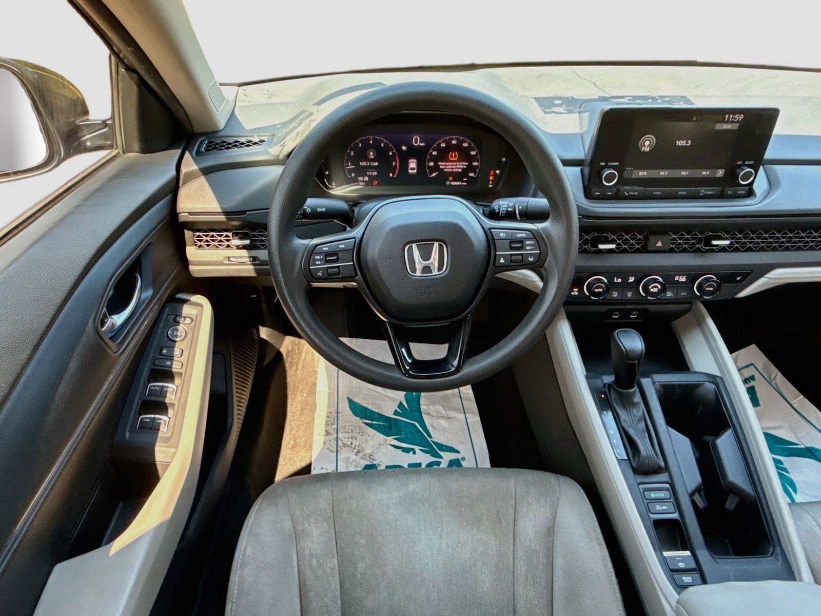 Used 2023 Honda Accord EX image 19