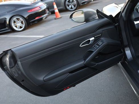 Used 2017 Porsche 718 Boxster image 22