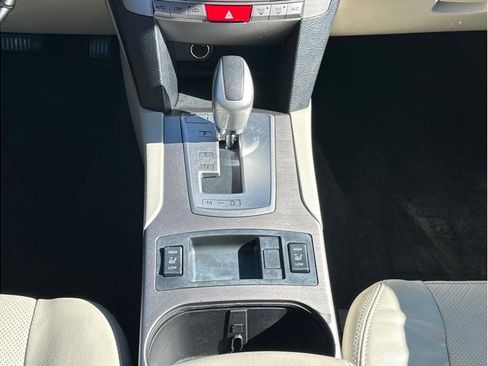 Used 2012 Subaru Outback 3.6R Limited w/ Moonroof Pkg image 18