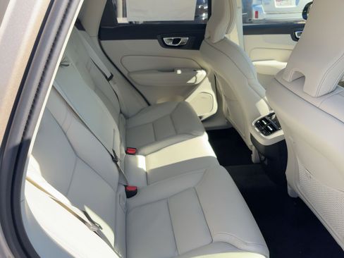 New 2026 Volvo XC60 B5 Ultra w/ Climate Package image 27
