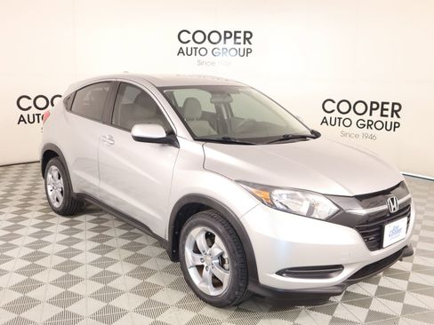 Used 2016 Honda HR-V LX image 1