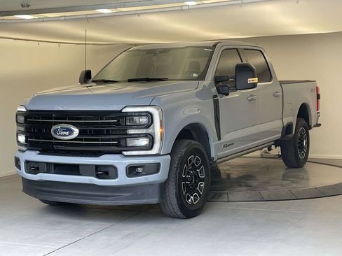 Used 2025 Ford F350 Platinum AWD/4WD image 1