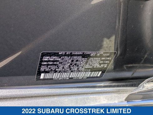 Certified 2022 Subaru Crosstrek 2.5i Limited w/ Moonroof Package 2 image 39