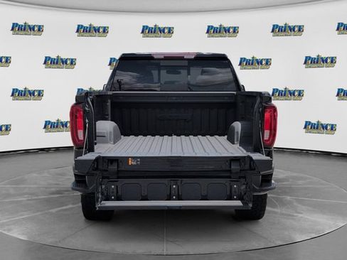 Used 2022 GMC Sierra 1500 AT4 w/ AT4 Preferred Package AWD/4WD image 9