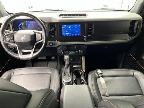 Used 2023 Ford Bronco Badlands AWD/4WD image 4
