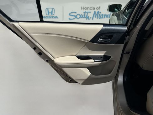 Used 2015 Honda Accord EX-L image 25