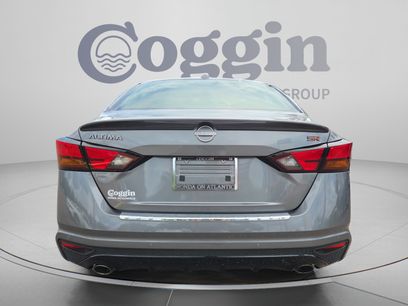 Used 2023 Nissan Altima 2.5 SR
