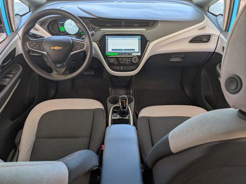 Used 2021 Chevrolet Bolt LT image 21