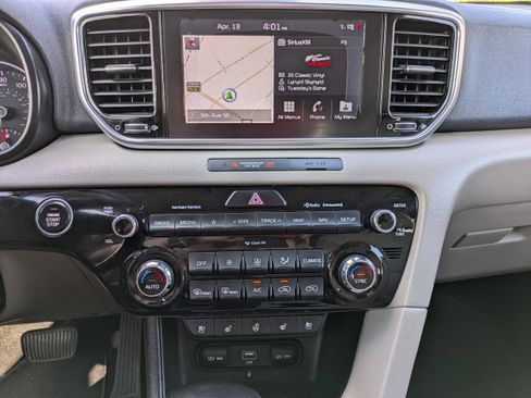 Used 2020 Kia Sportage EX w/ EX Technology Package FWD image 23