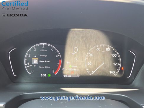 Certified 2025 Honda Pilot Touring image 21