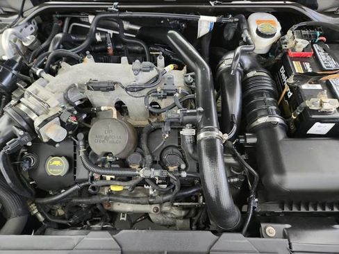 Used 2018 Ford Taurus SHO AWD/4WD image 30