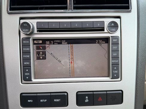 Used 2008 Lincoln MKX AWD image 18