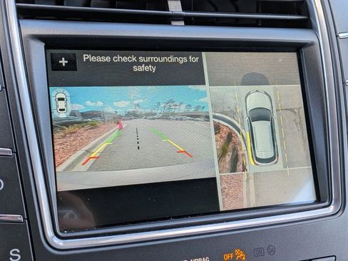 Used 2018 Lincoln MKX Reserve w/ Driver Assistance Package image 25