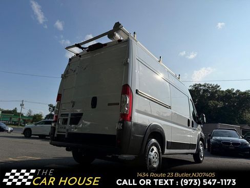 Used 2021 RAM ProMaster 2500 w/ Premium Appearance Group FWD image 7