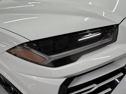 Used 2020 Lamborghini Urus AWD/4WD image 4