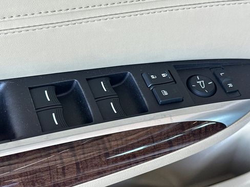 Used 2020 Acura TLX FWD image 13