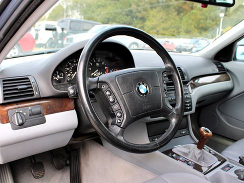 Used 2000 BMW 323i Sedan image 15