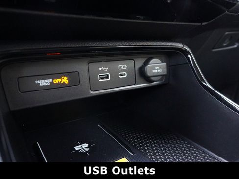 Used 2023 Honda CR-V EX-L image 10