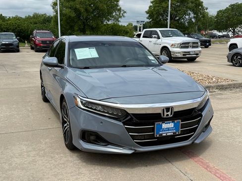 Used 2021 Honda Accord Touring image 7