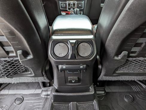 Used 2019 Jeep Wrangler Unlimited Rubicon image 39