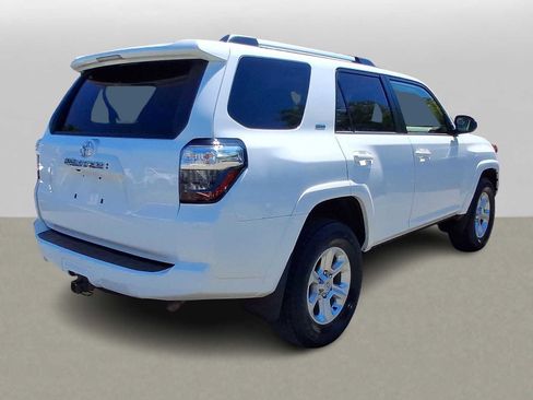 Used 2022 Toyota 4Runner SR5 RWD image 31