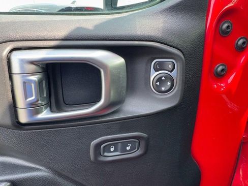 Used 2020 Jeep Gladiator Sport w/ Quick Order Package 24S image 15