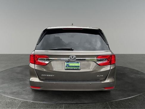 Used 2018 Honda Odyssey Elite image 8