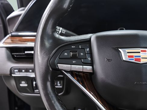 Used 2022 Cadillac Escalade Premium Luxury w/ Touring Package AWD/4WD image 10