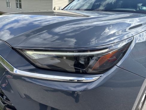 Used 2024 Toyota Grand Highlander Limited image 9