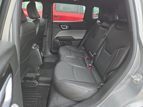 Used 2023 Jeep Compass Limited w/ Elite Group image 14