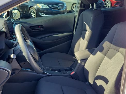 Used 2025 Toyota Corolla LE w/ Convenience Package image 21