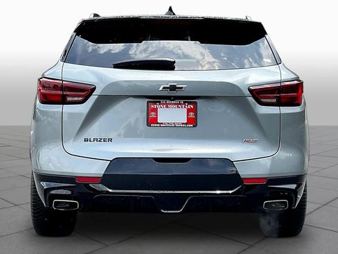 Used 2023 Chevrolet Blazer RS w/ Enhanced Convenience Package FWD image 9