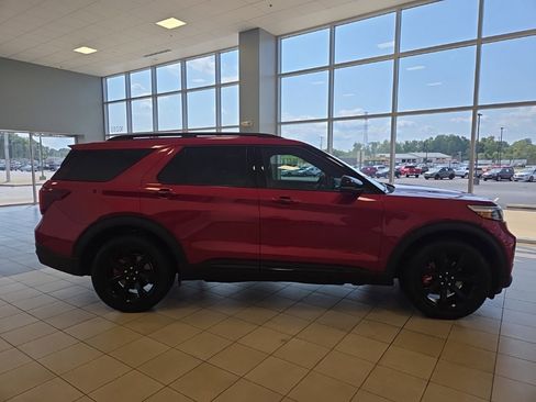 Used 2023 Ford Explorer ST w/ Equipment Group 401A image 7