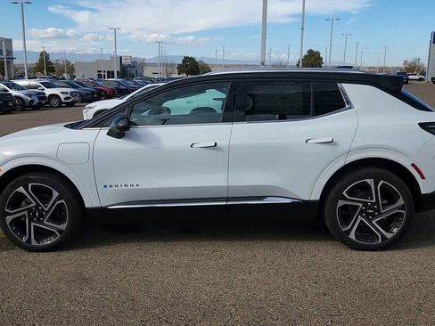 New 2026 Chevrolet Equinox EV LT image 5