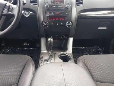 Used 2012 Kia Sorento EX FWD image 11
