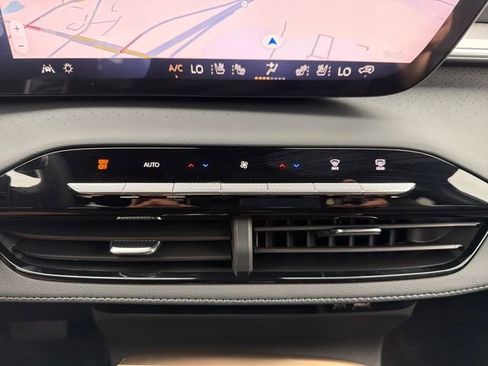 New 2026 Buick Enclave Avenir w/ Super Cruise Package image 18