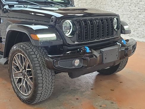 Used 2024 Jeep Wrangler High Altitude image 7