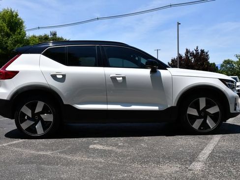 Used 2023 Volvo XC40 Recharge Plus AWD/4WD image 8