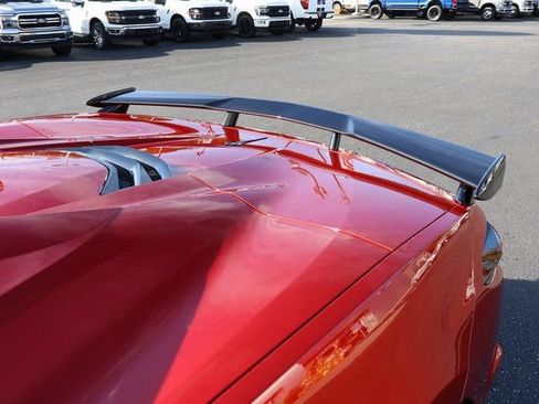 Used 2025 Chevrolet Corvette Stingray w/ Z51 Performance Package image 19
