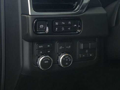 New 2026 GMC Yukon XL Denali w/ Denali Reserve Package AWD/4WD image 19
