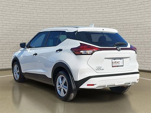 Used 2025 Nissan Kicks Play S image 7