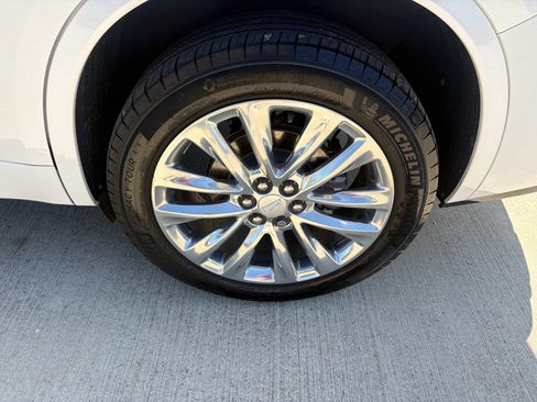 Used 2024 Cadillac XT6 Premium Luxury AWD/4WD image 42