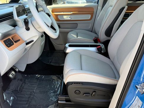 New 2025 Volkswagen ID. Buzz Pro S Plus image 12