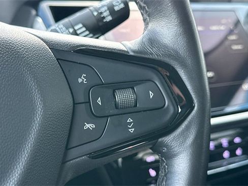 Certified 2022 Chevrolet Bolt EUV LT w/ Comfort Package image 36