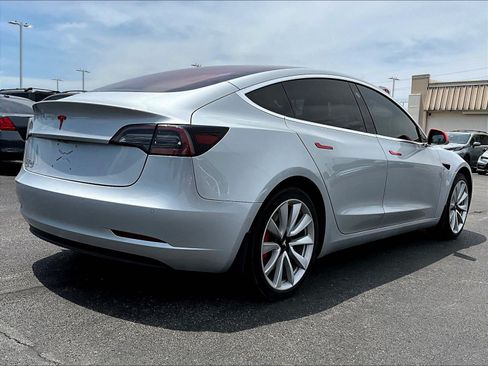 Used 2018 Tesla Model 3 Long Range RWD image 6