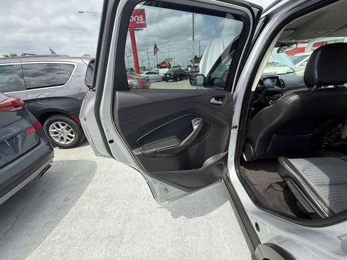 Used 2019 Ford Escape SE AWD/4WD image 14
